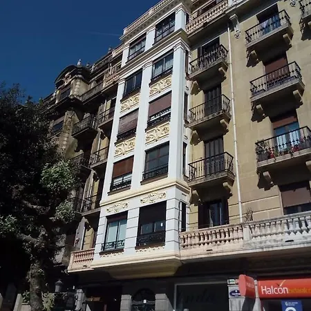 Donostia Chic דירה